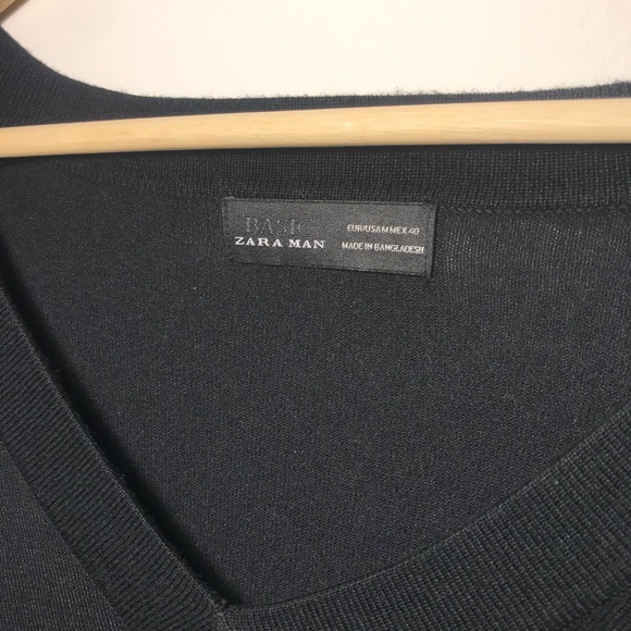 Zara deep V soft sweater - Picture 2 of 2